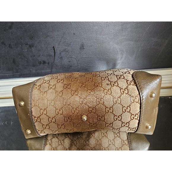 Gucci Metallic Monogram Heart Bit Hobo Bag - Picture 11 of 15